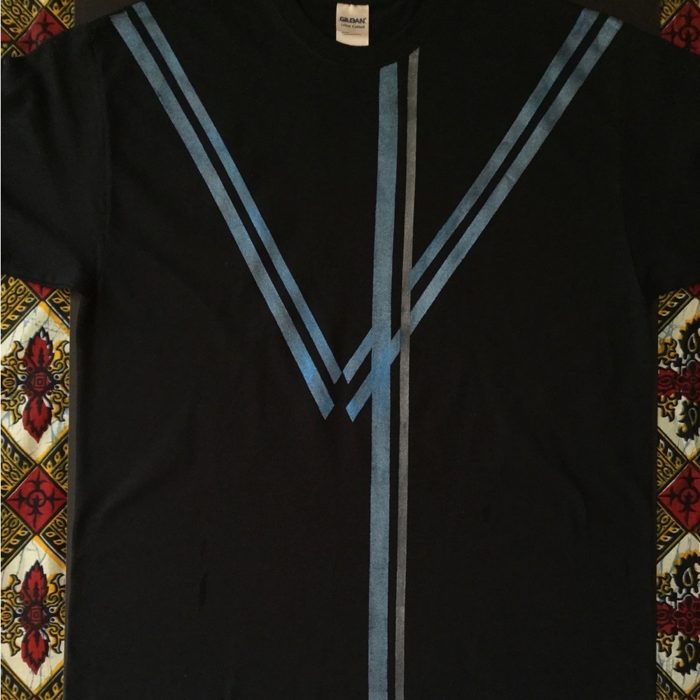 “Tracks” Creating Patterns On This Hand Painted T - image 1